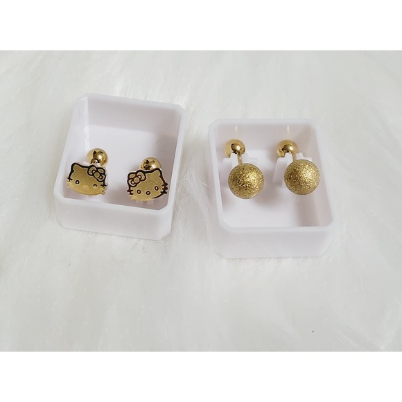 2 Pairs Hello Kitty and Ball Studs Earrings  02033 - Picture 1 of 7